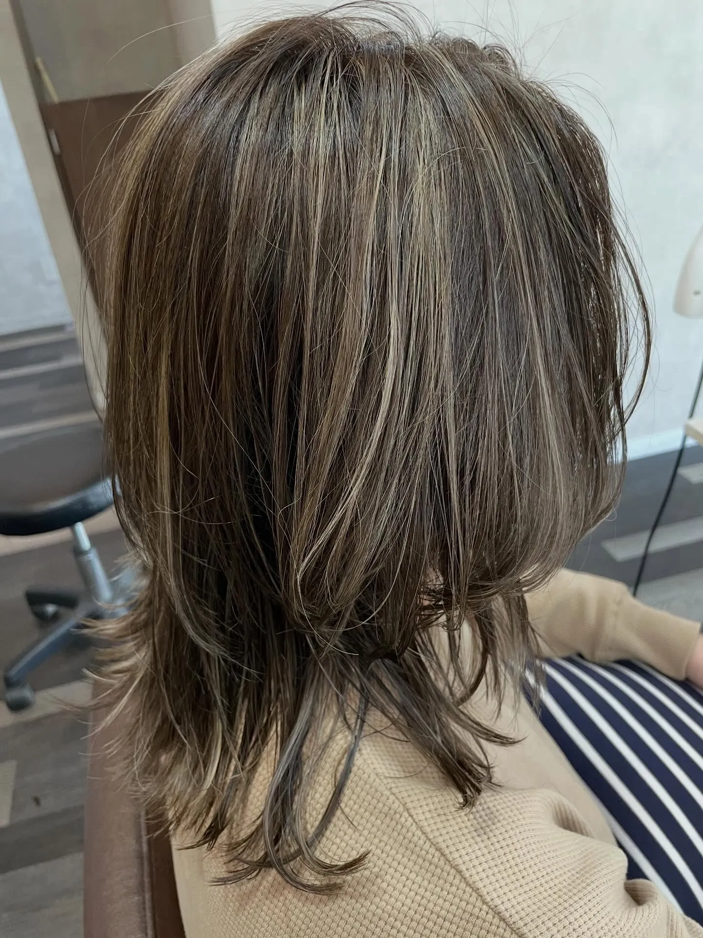 ママでも浮かずに垢抜ける大人ハイライトを上尾市で…