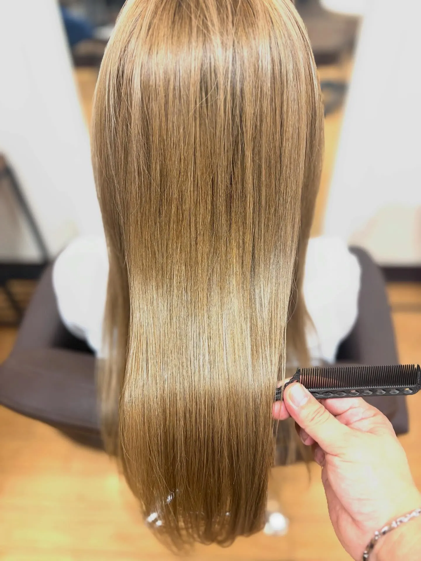 春のゆらぎ髪に髪質改善トリートメント